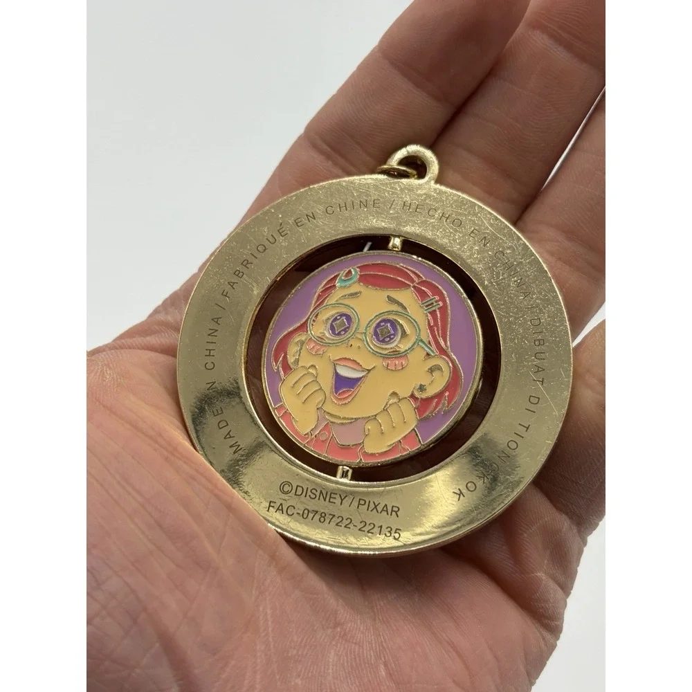 Disney Parks Turning Red Mei Lee‎ Panda Boba Spinning Keychain Bag Charm